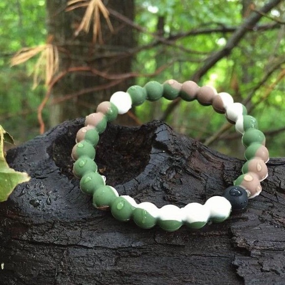 NWOT Lokai wildlife green camo- Medium - Picture 2 of 4